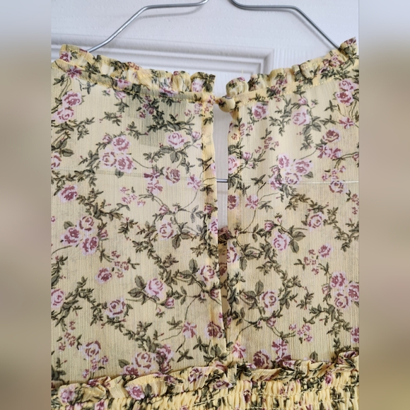 Torrid Floral Blouse - Picture 4 of 5